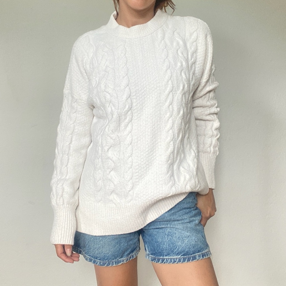 Abercrombie and fitch cable knit sweater